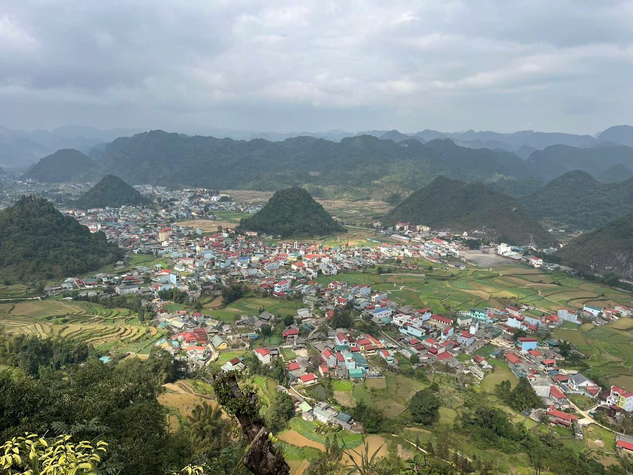 El Desafío Definitivo: Guía Completa para tu Tour en Bici Vietnam Norte (Hà Giang)